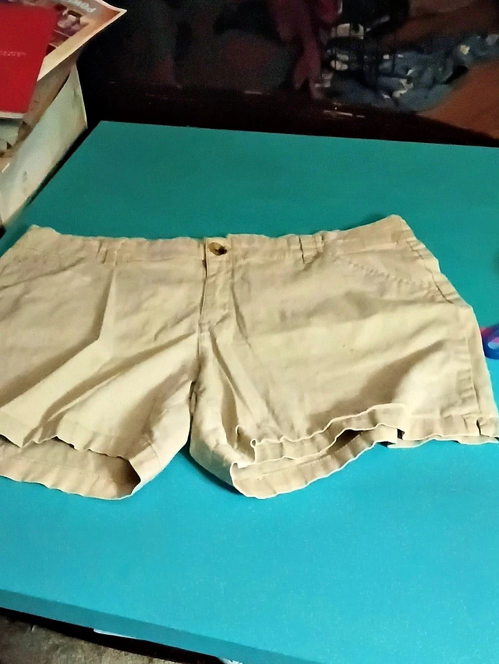 Lee Midrise Fit Chino Shorts in Beige